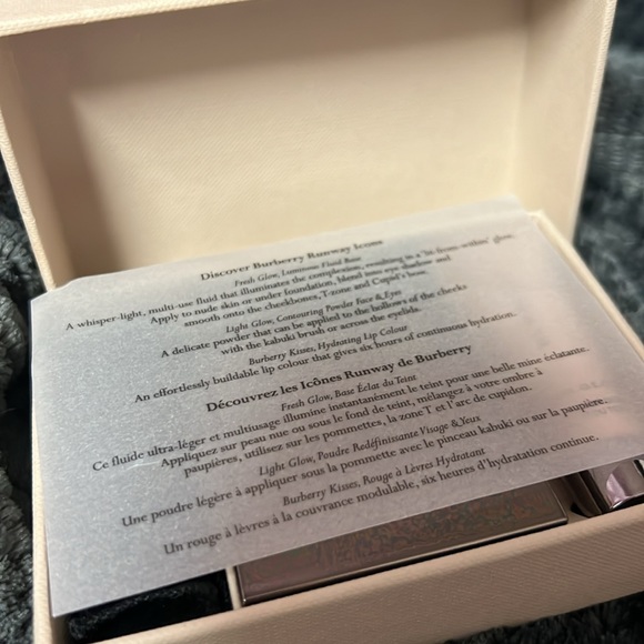 Brand new Burberry mini gift set - Picture 2 of 7